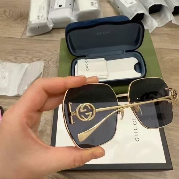 NIB Authentic Gucci SQUARE GOLD GREY WOMEN SUNGLASSES - Picture 5 of 5
